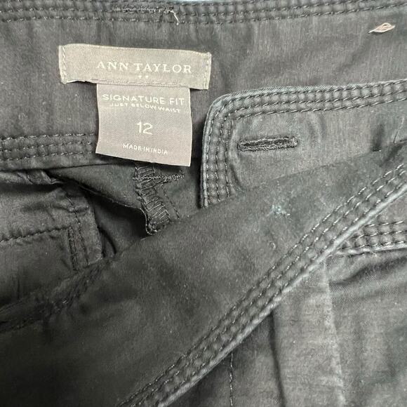 Ann Taylor Signature Fit Just Below the Waist Black Wide Leg Pants Size 12 - Picture 5 of 5